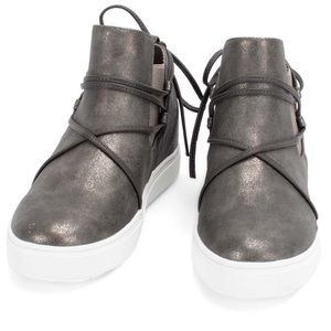 Pewter Maureen Women Slip-On Sneaker Yellow Box Shoes size 9.5